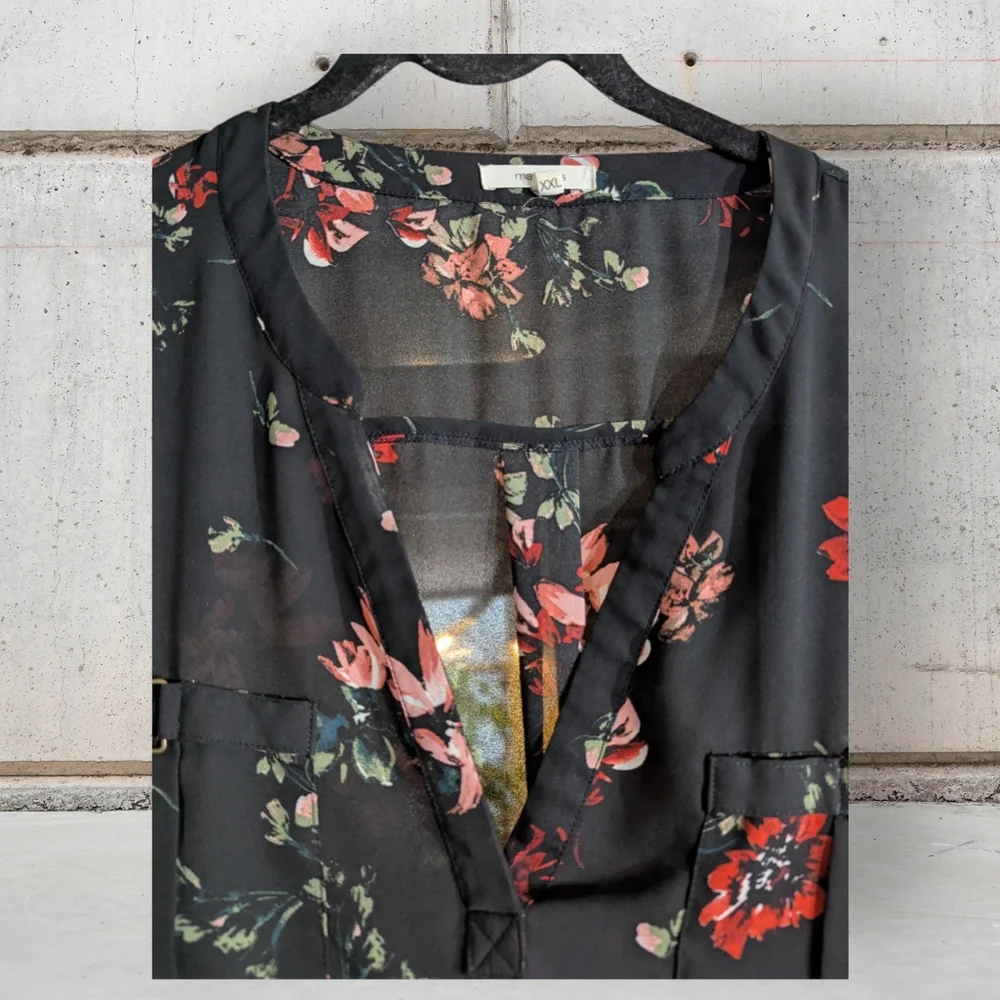 EUC Maurice's Floral Black Women's Top Size XXL - Picture 2 of 7